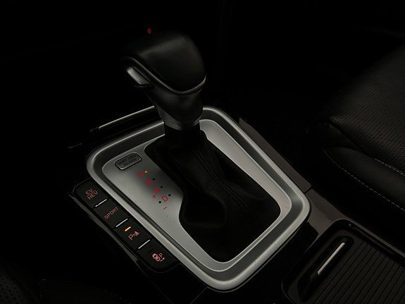Vehicle Image 26
