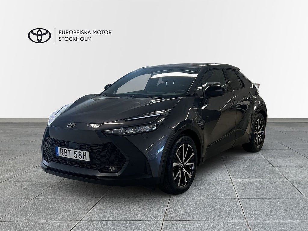 Vehicle Image 10