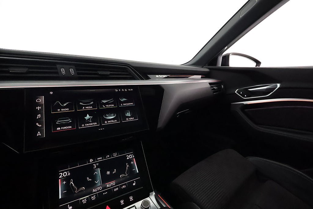 Vehicle Image 23