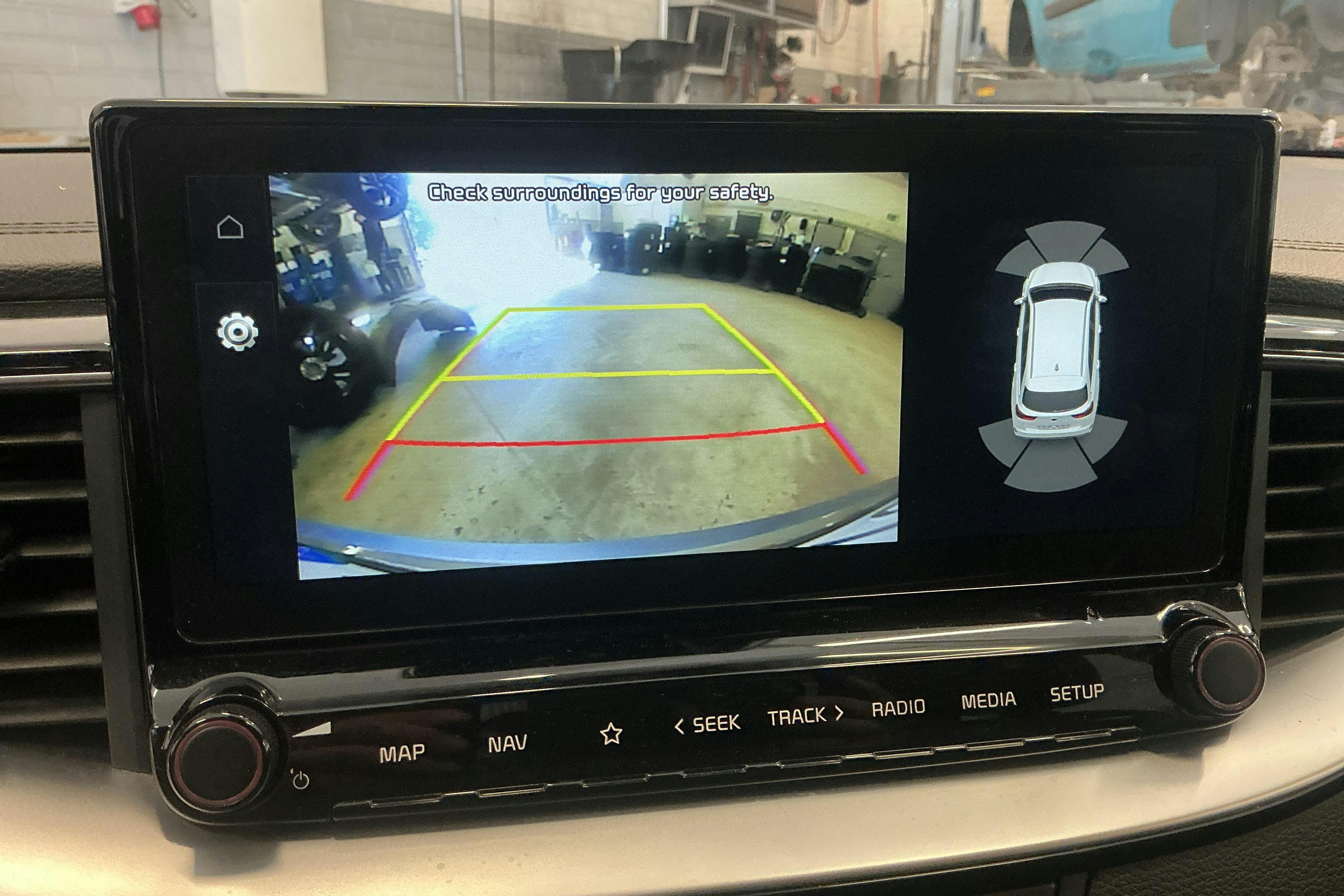 Vehicle Image 12