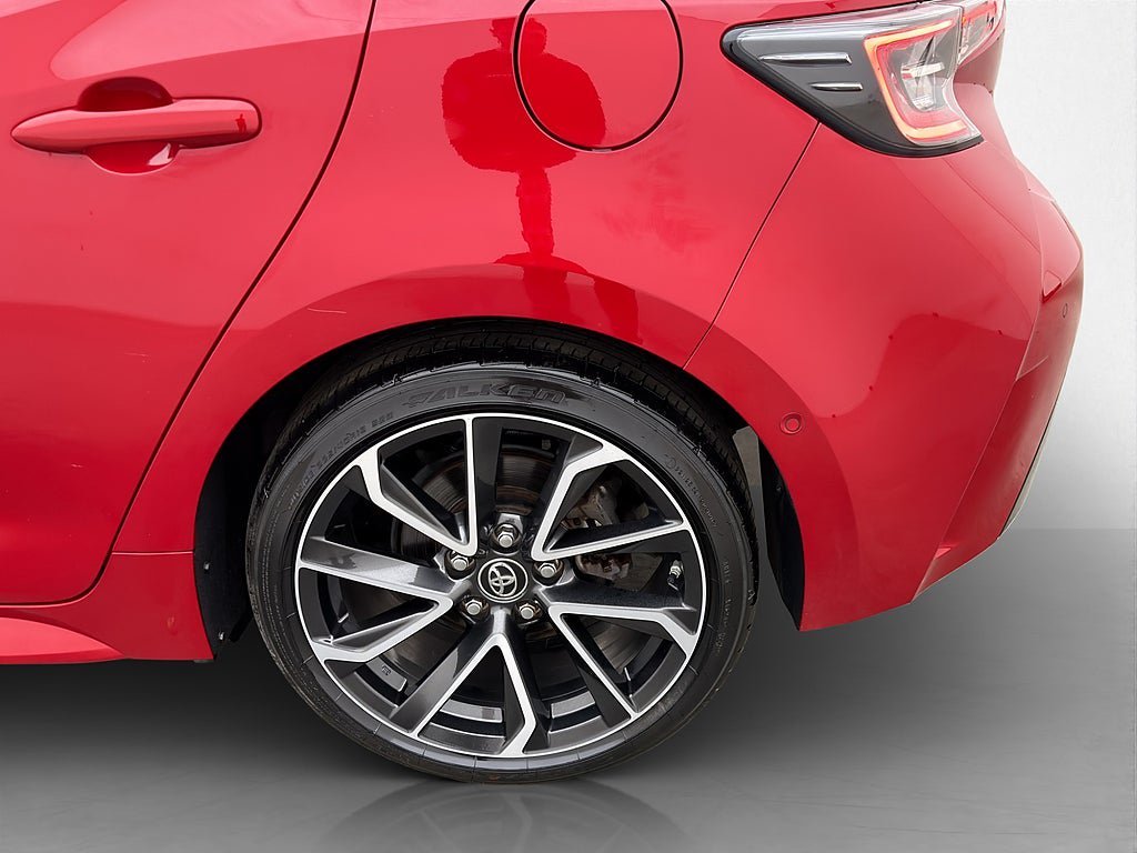 Vehicle Image 11