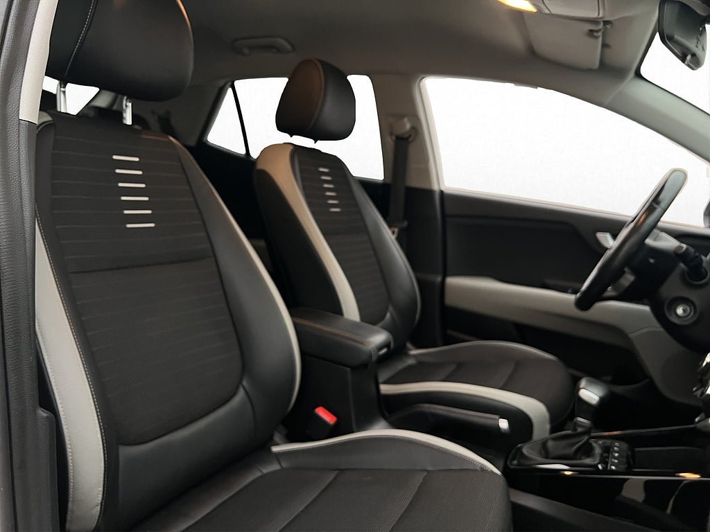 Vehicle Image 22