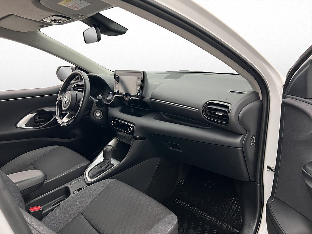 Vehicle Image 15