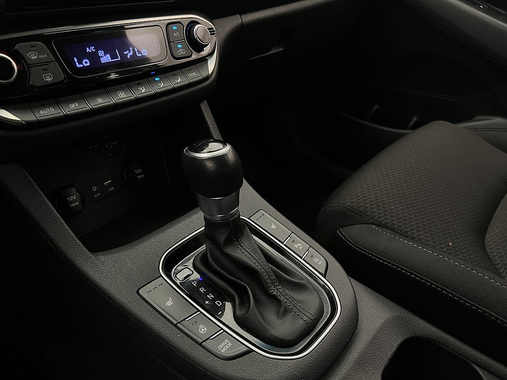 Vehicle Image 24