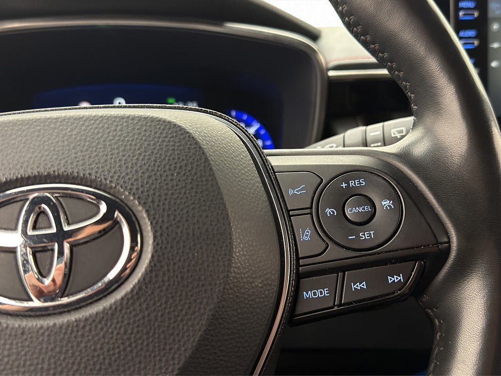 Vehicle Image 32