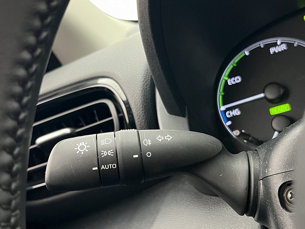 Vehicle Image 30