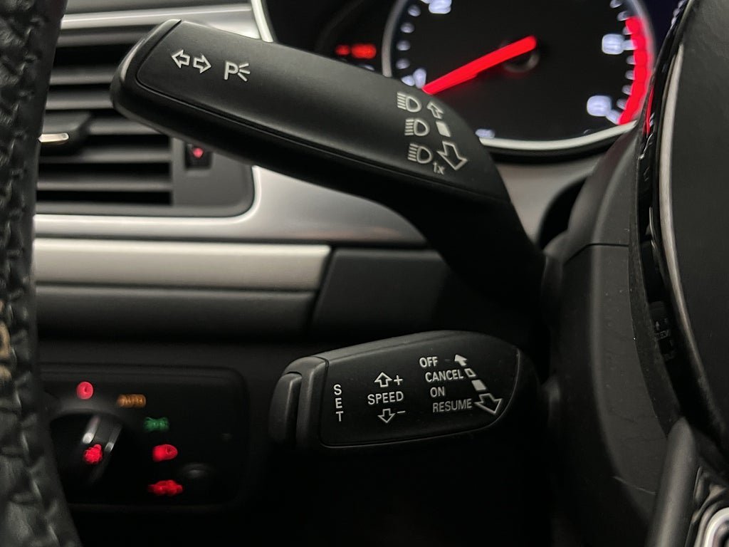 Vehicle Image 33