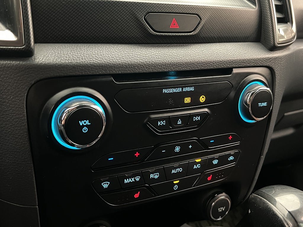 Vehicle Image 27