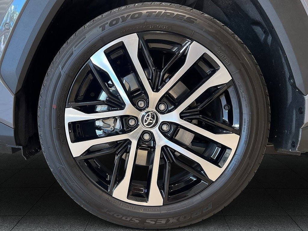 Vehicle Image 18