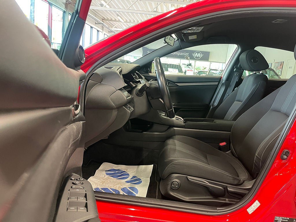 Vehicle Image 15