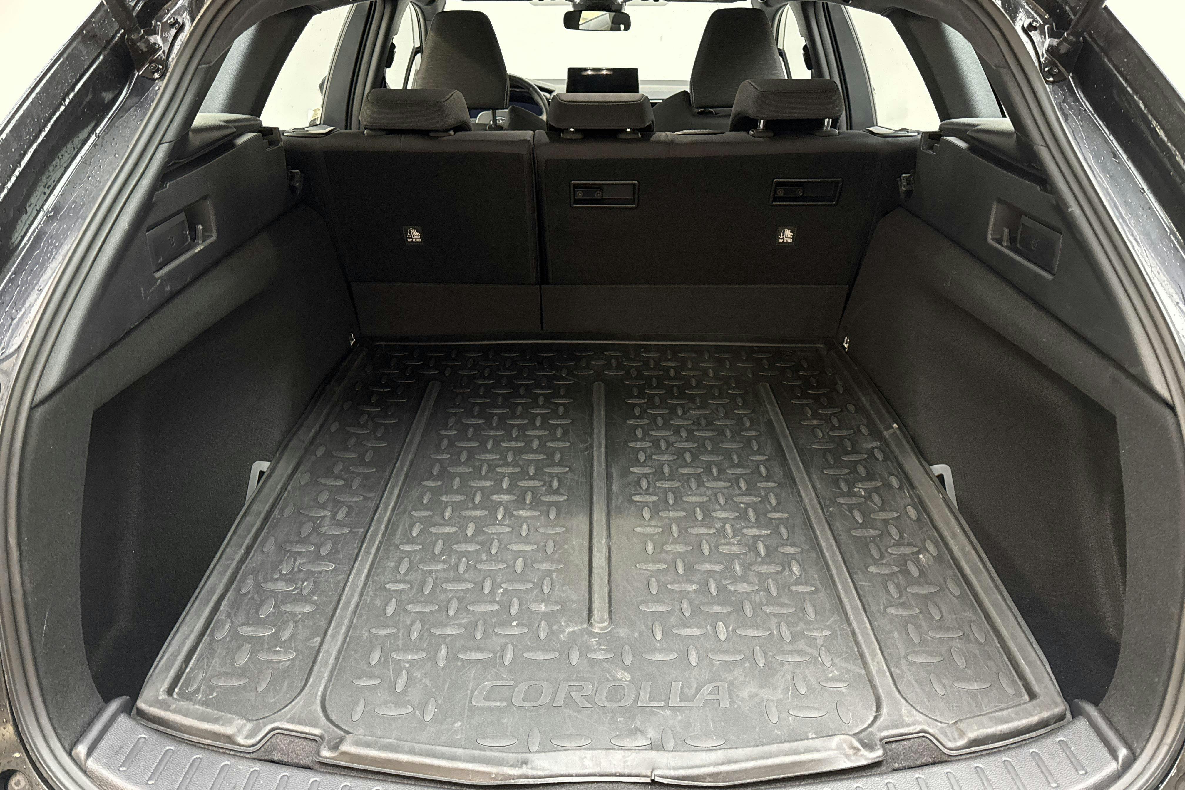 Vehicle Image 9