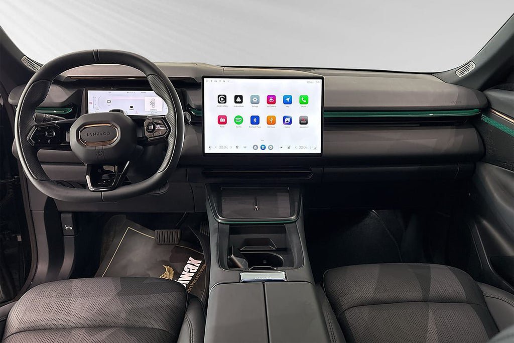 Vehicle Image 8