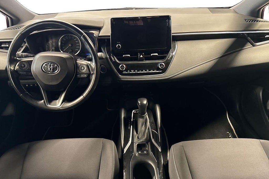 Vehicle Image 9
