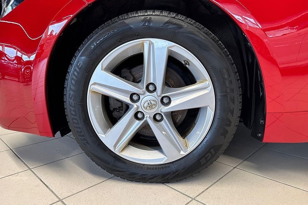 Vehicle Image 16