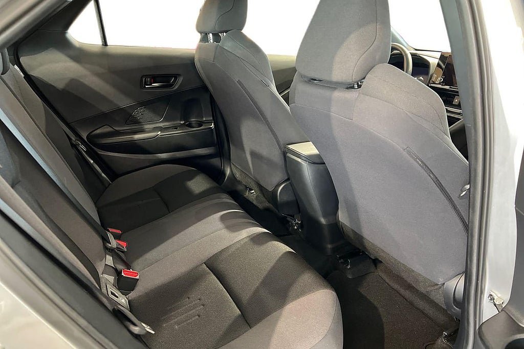 Vehicle Image 9