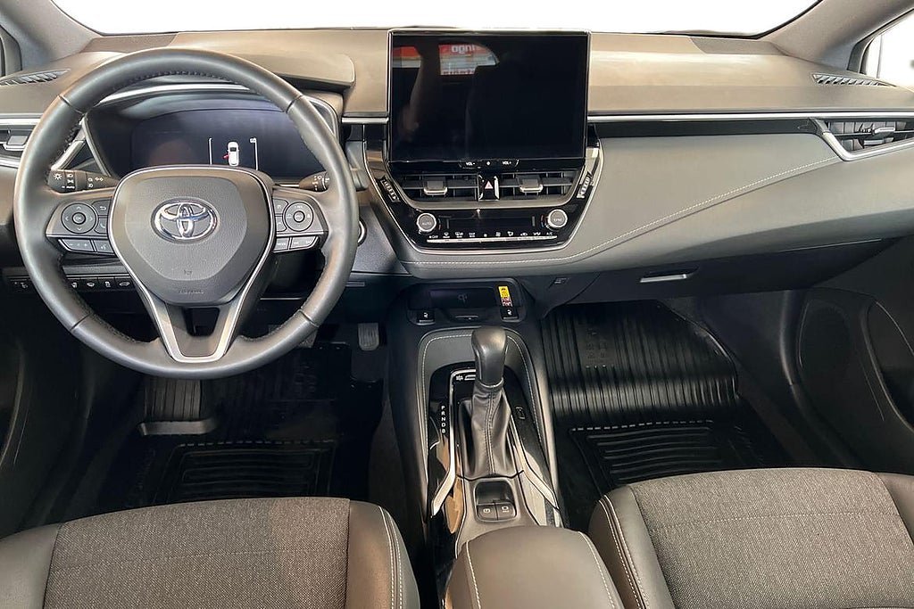 Vehicle Image 10