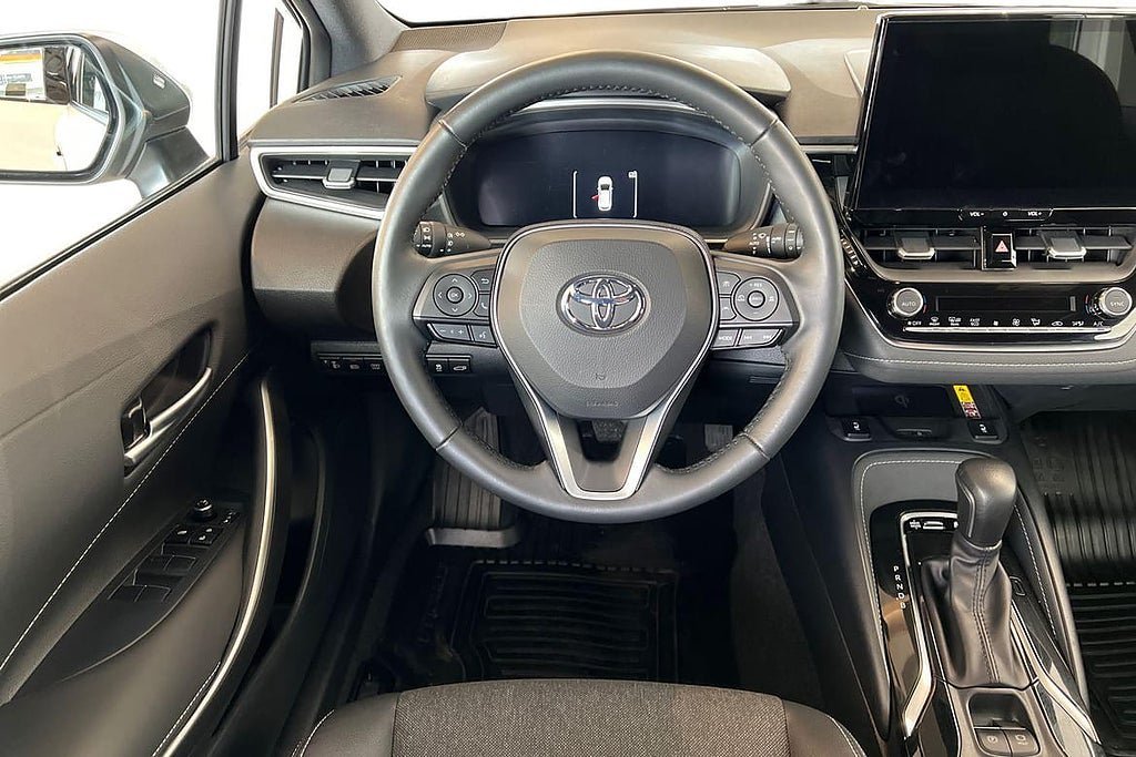 Vehicle Image 11