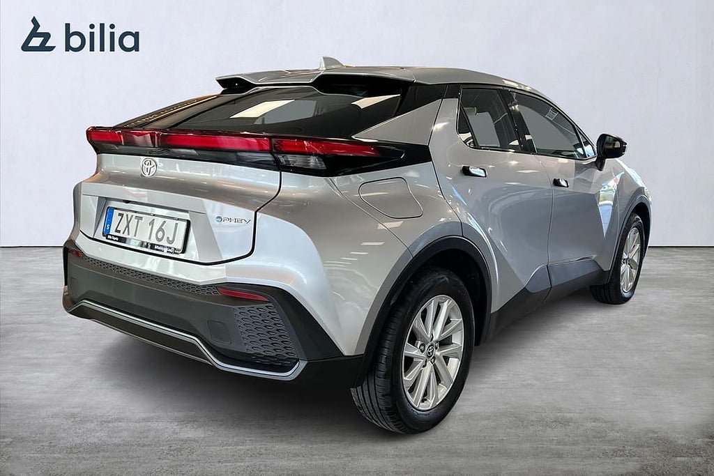 Vehicle Image 19