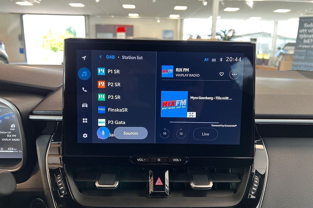 Vehicle Image 15