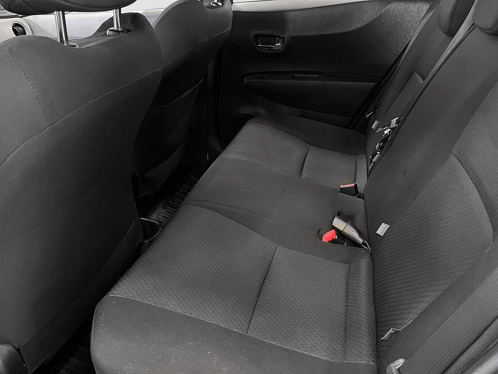 Vehicle Image 14