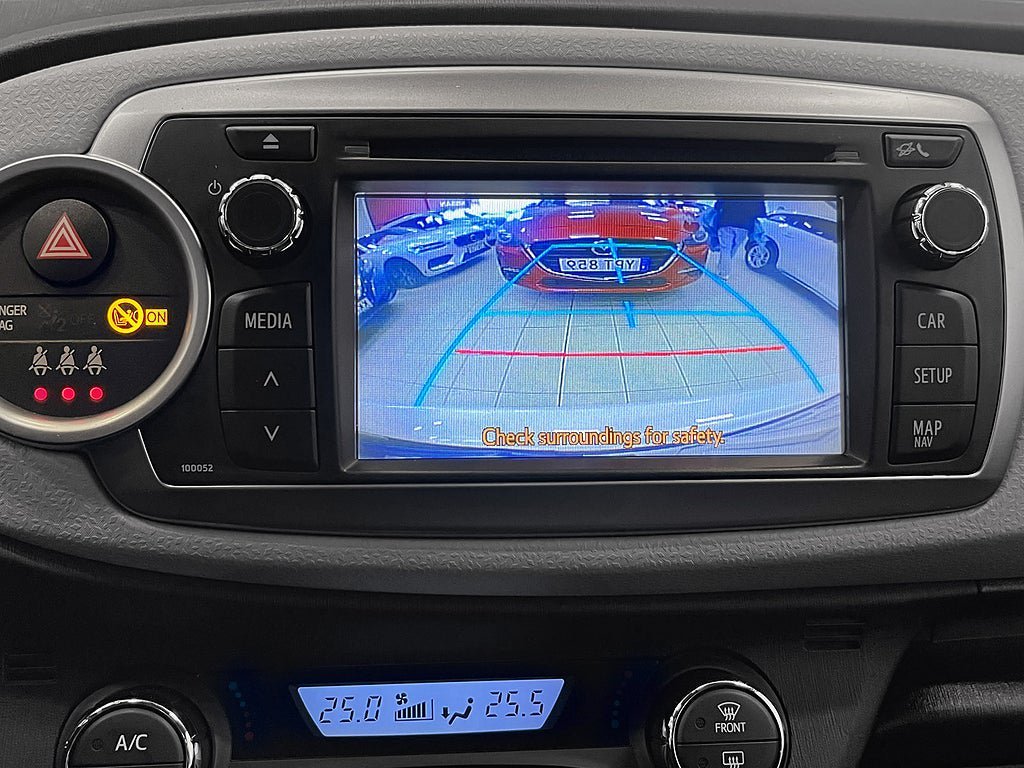 Vehicle Image 22