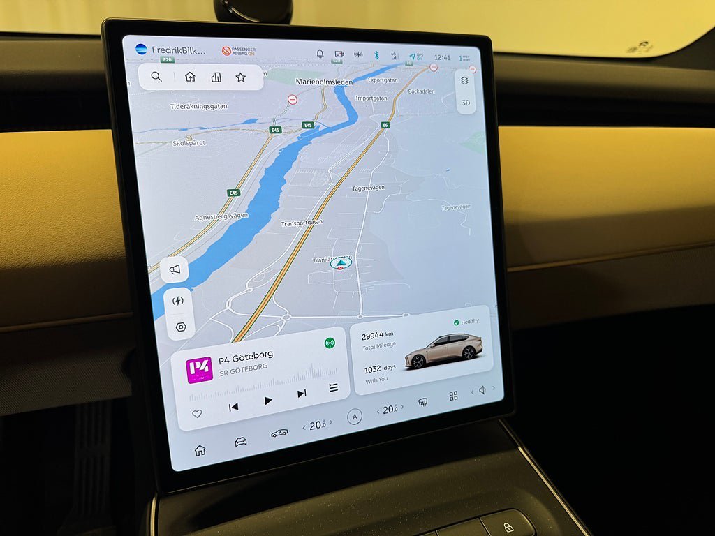 Vehicle Image 10