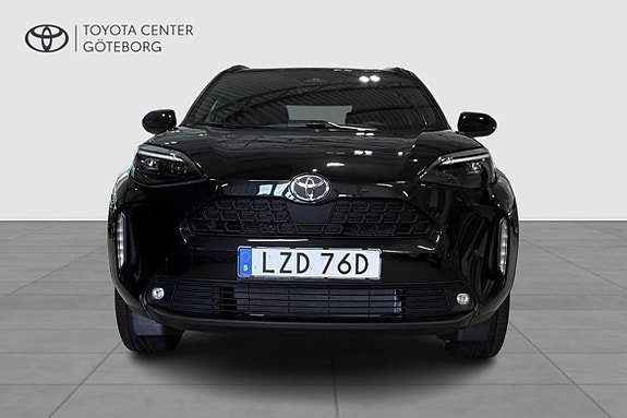 Vehicle Image 6