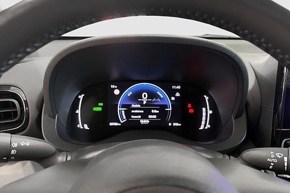 Vehicle Image 10