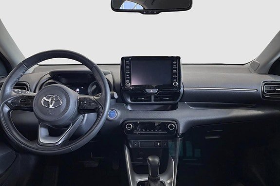 Vehicle Image 10