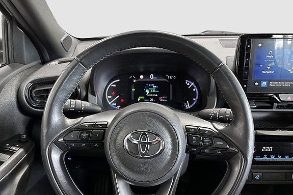 Vehicle Image 11