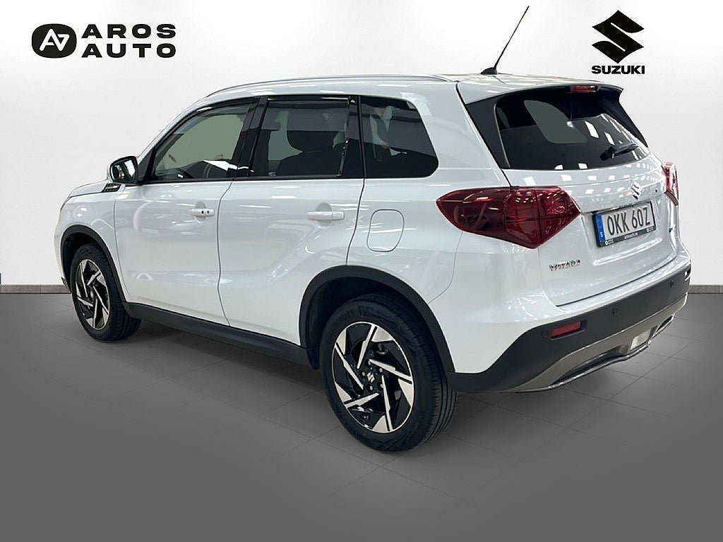 Vehicle Image 6