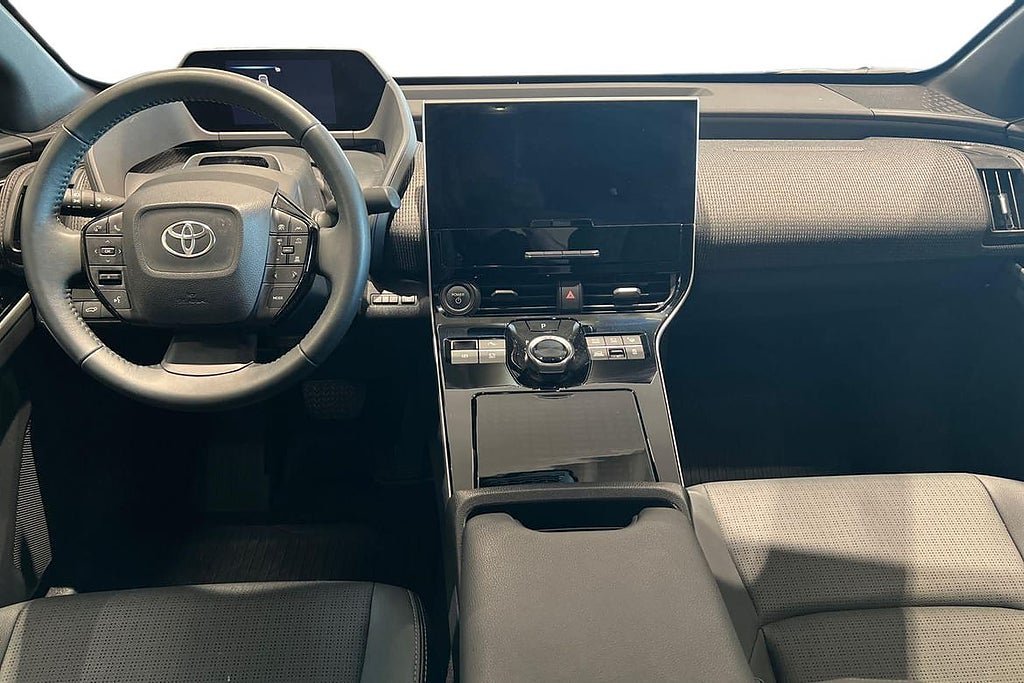 Vehicle Image 10