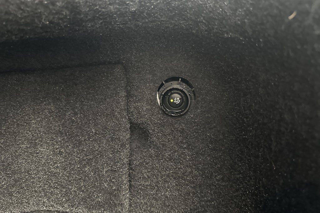 Vehicle Image 25