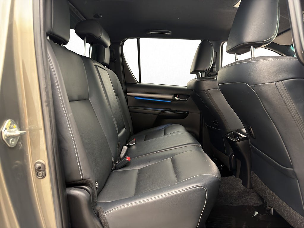 Vehicle Image 36