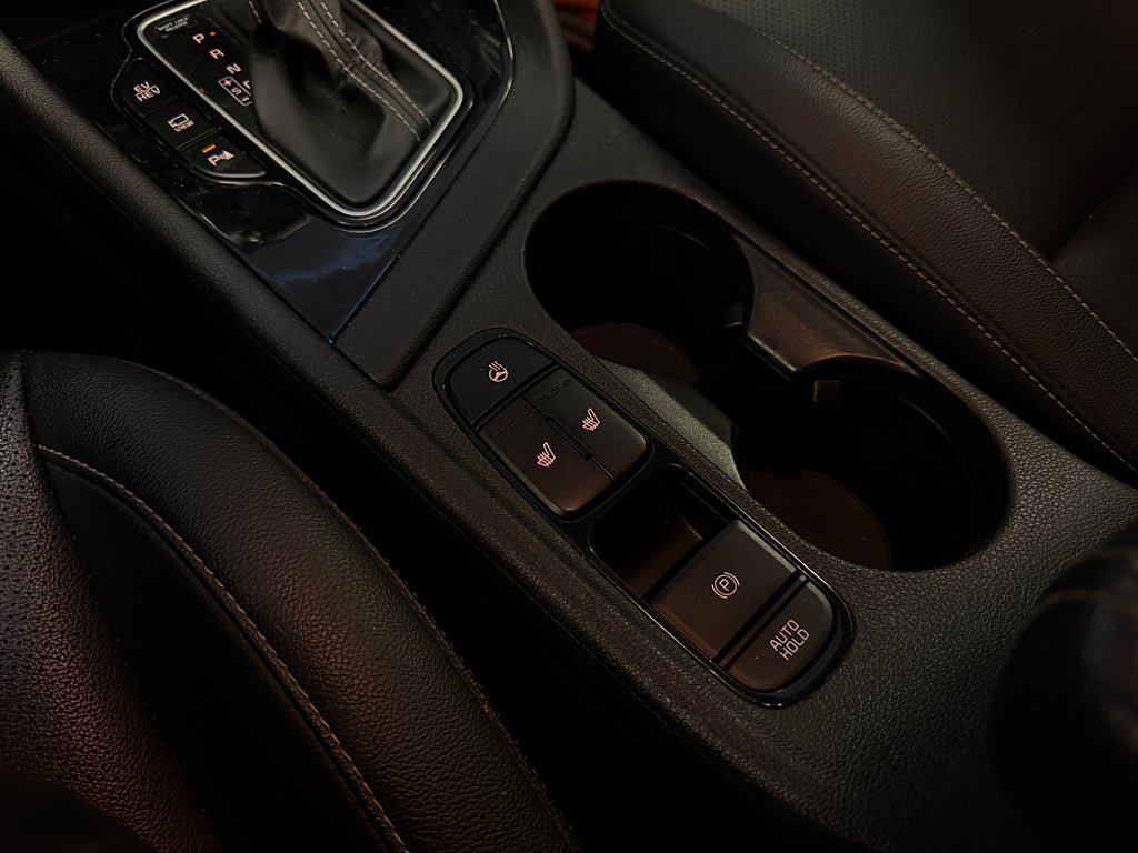 Vehicle Image 24