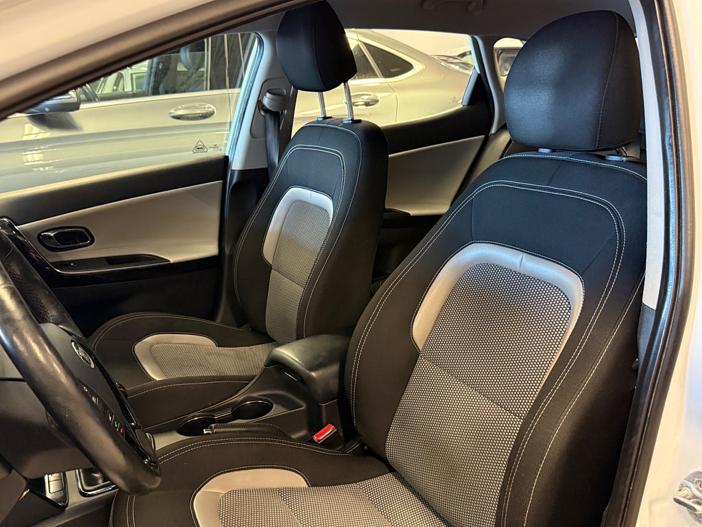 Vehicle Image 18