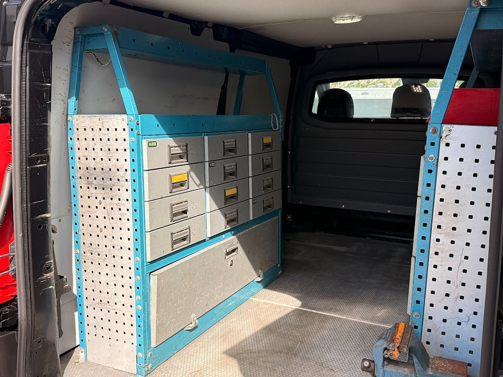 Vehicle Image 25