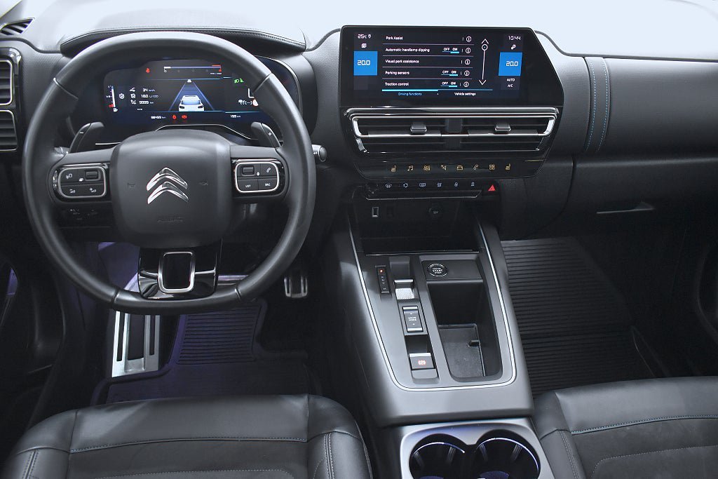 Vehicle Image 10