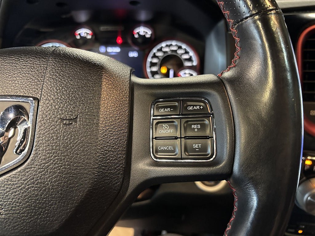 Vehicle Image 17