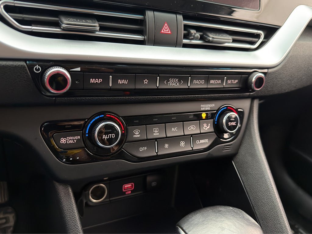 Vehicle Image 24
