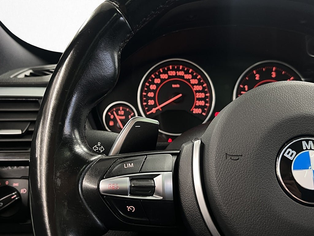 Vehicle Image 27