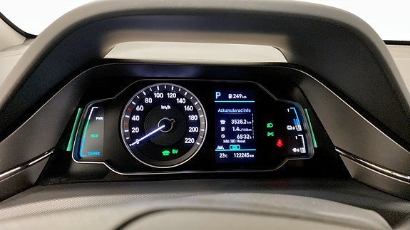 Vehicle Image 13