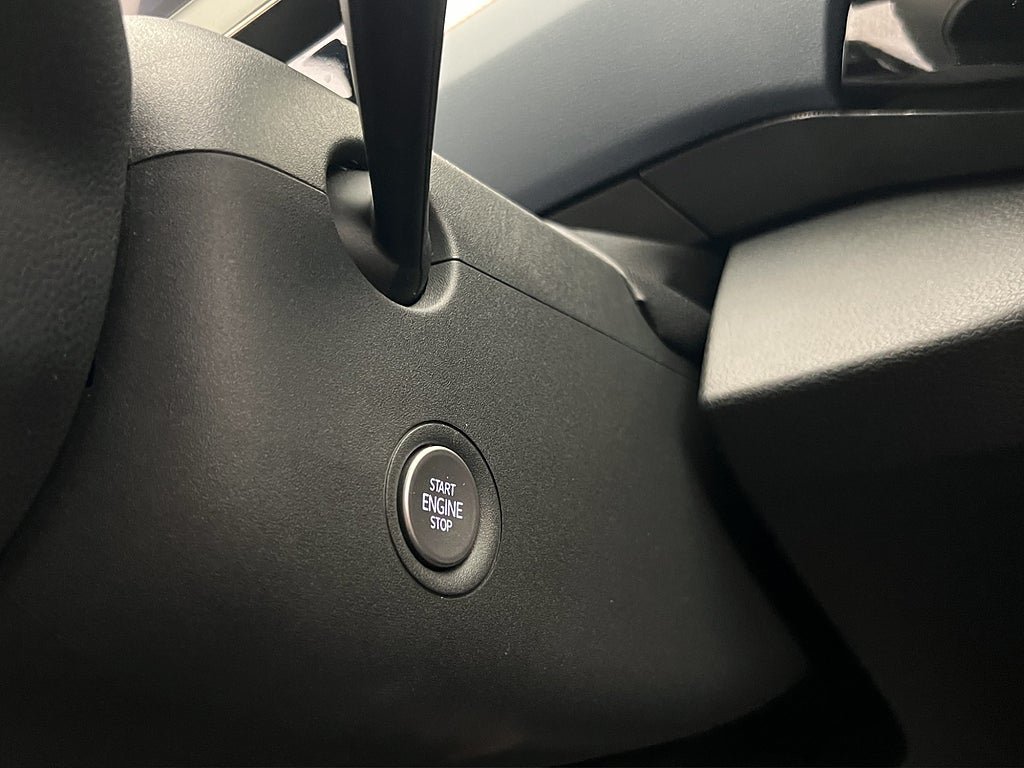 Vehicle Image 29
