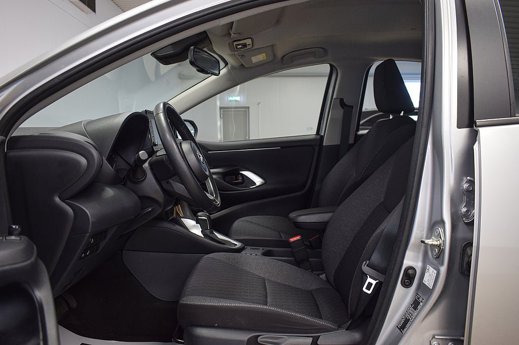 Vehicle Image 7