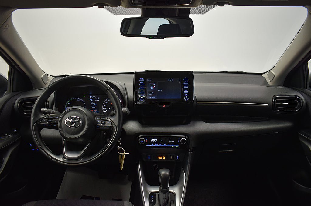 Vehicle Image 9