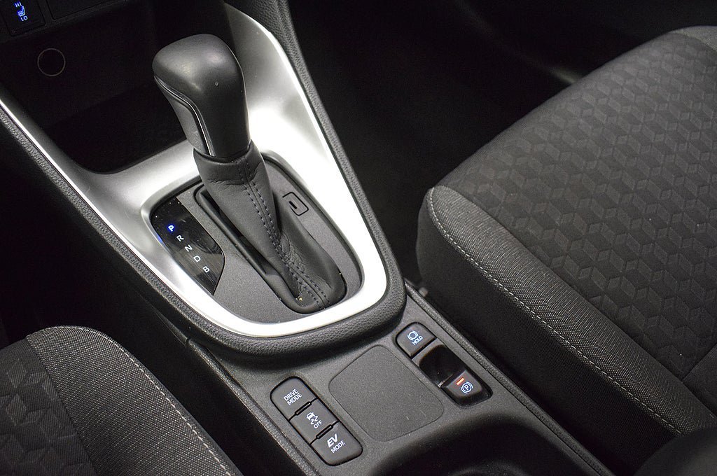 Vehicle Image 13