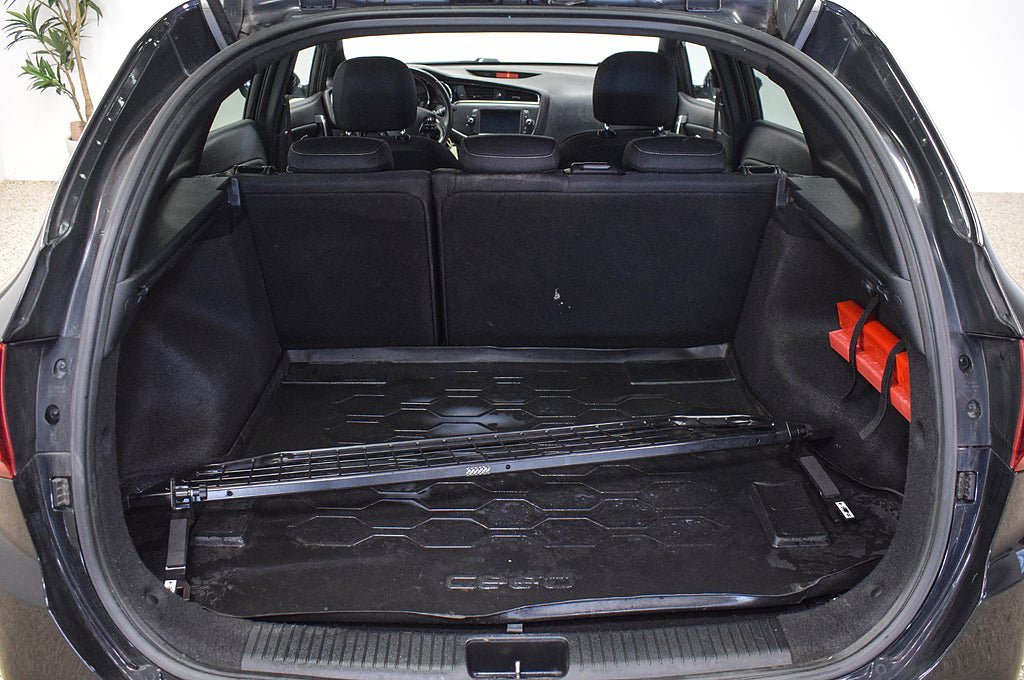 Vehicle Image 23
