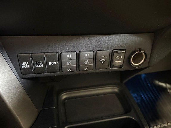 Vehicle Image 23