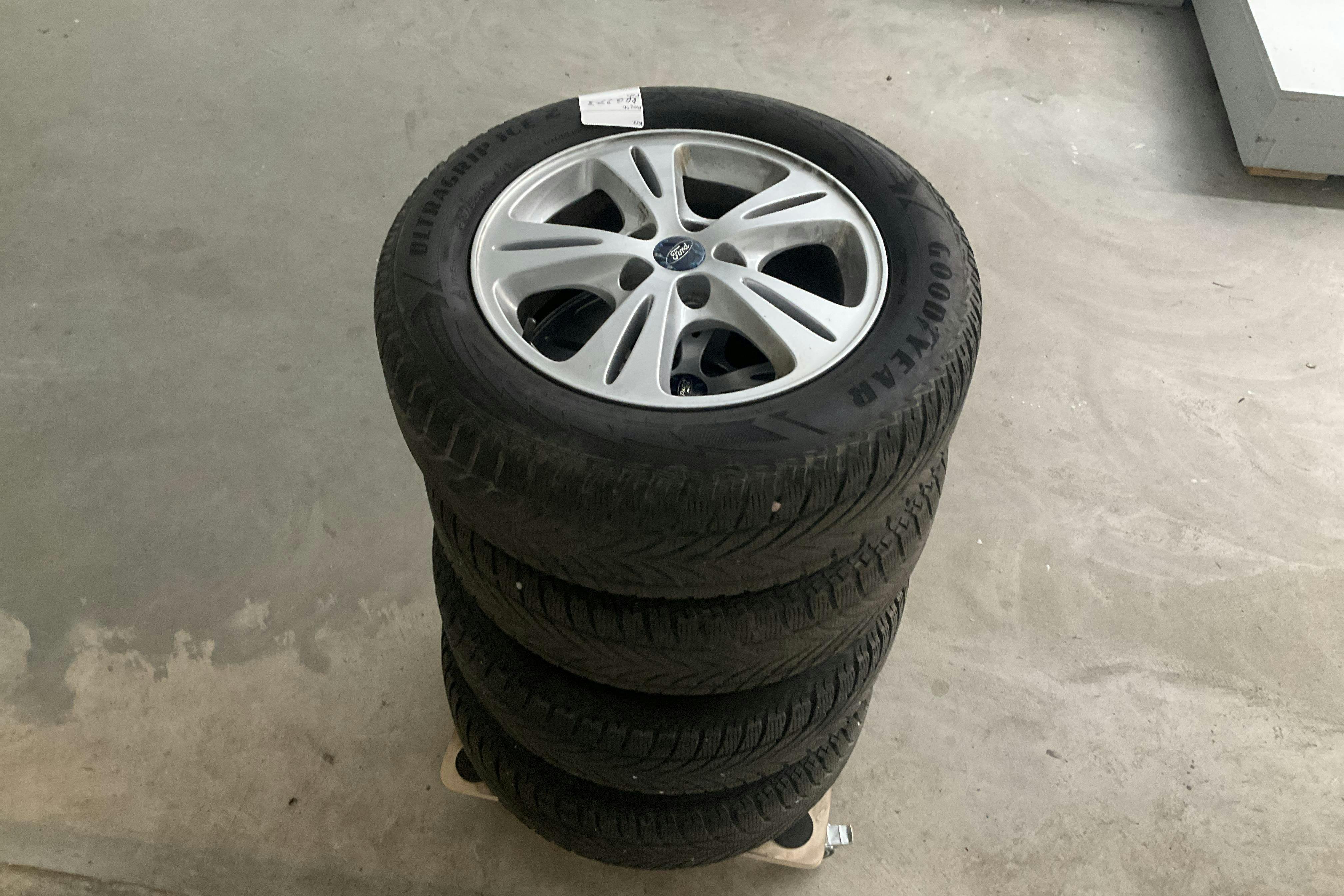Vehicle Image 14