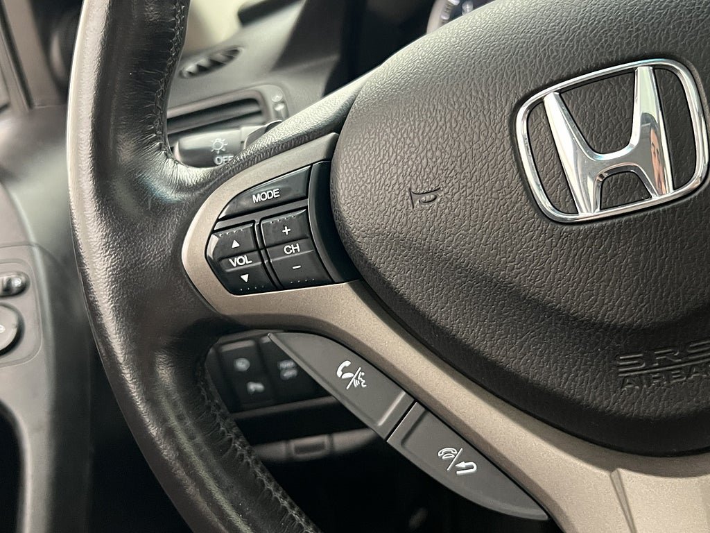 Vehicle Image 16